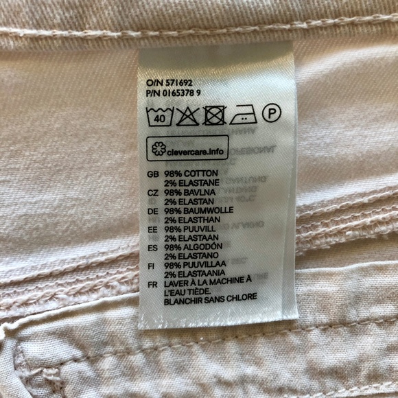 [97] H&M Light Pink Stretchy Denim Shorts - Picture 5 of 5